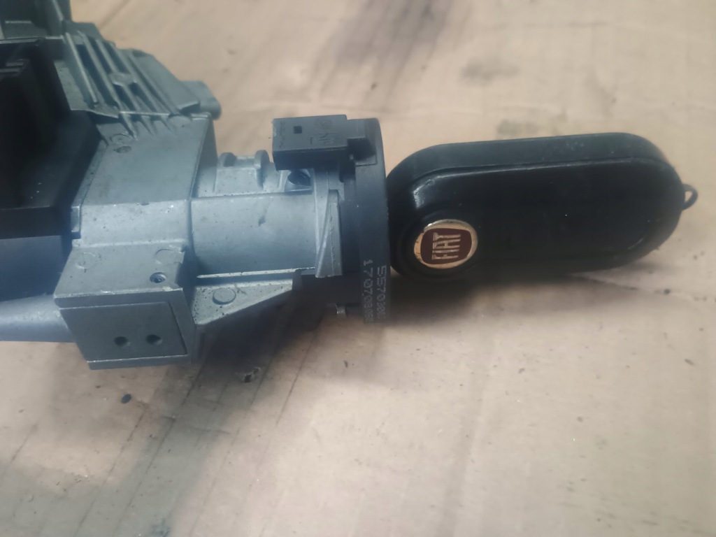 фото №1, Замок запалювання + ключ fiat grande punto 51813197 01098401