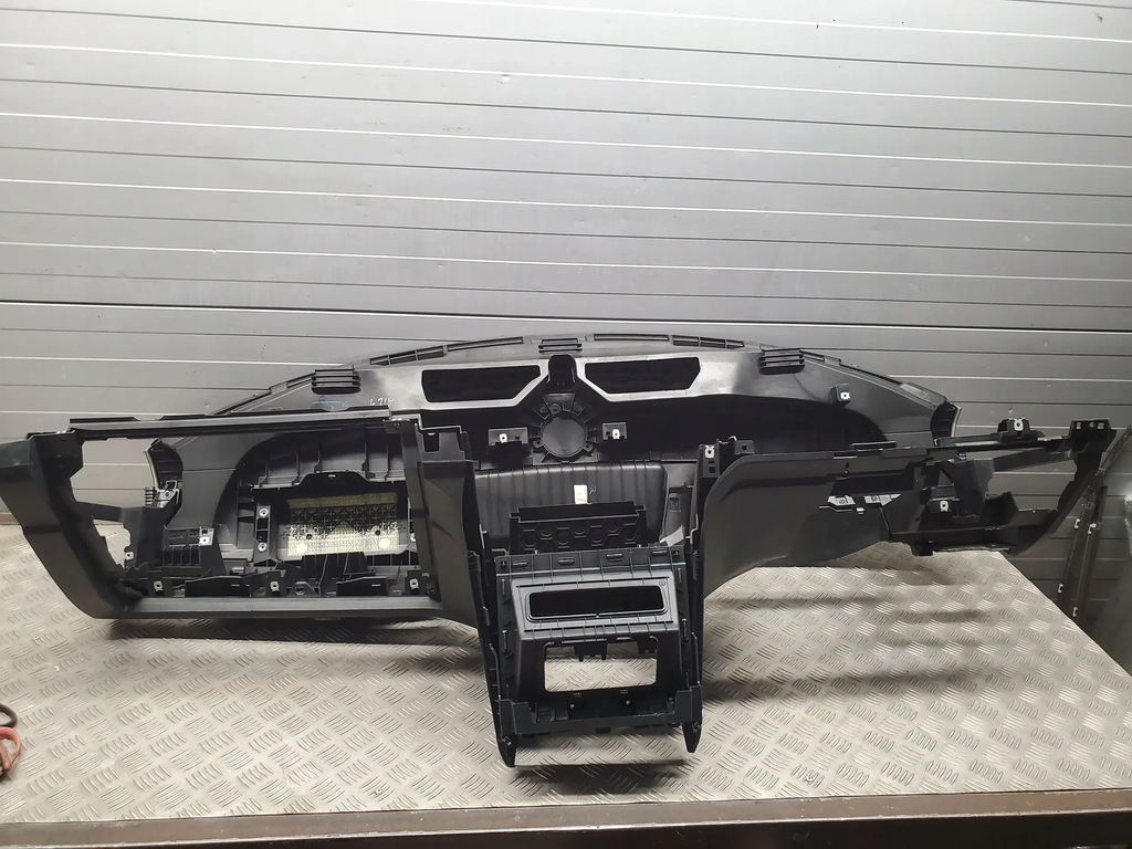 фото №12, Volkswagen atlas 3cn857181a с передний панели приборная, консоль