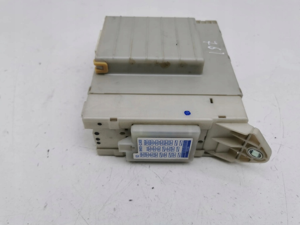 фото №5, Lexus is 220d-250-350 2006 коробка запобіжників