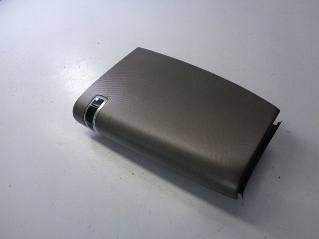 фото №1, Бардачок крышка citroen c4 cactus 1.2 puretech 2015 rok