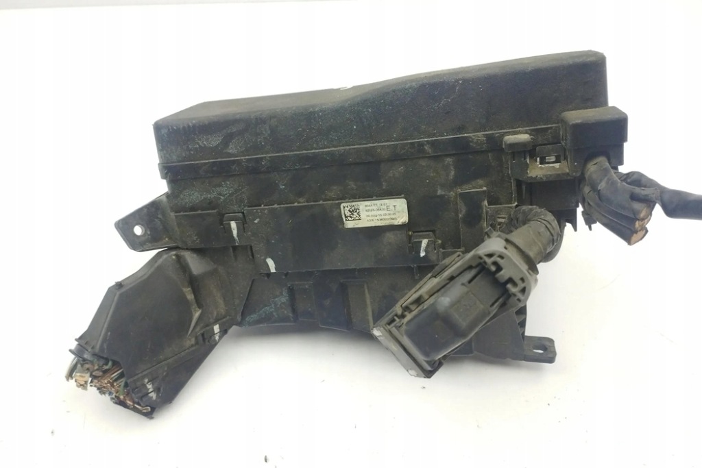 Купить Коробка предохранителей toyota avensis _t22_ 8211505a30 1.6l дизель 2015