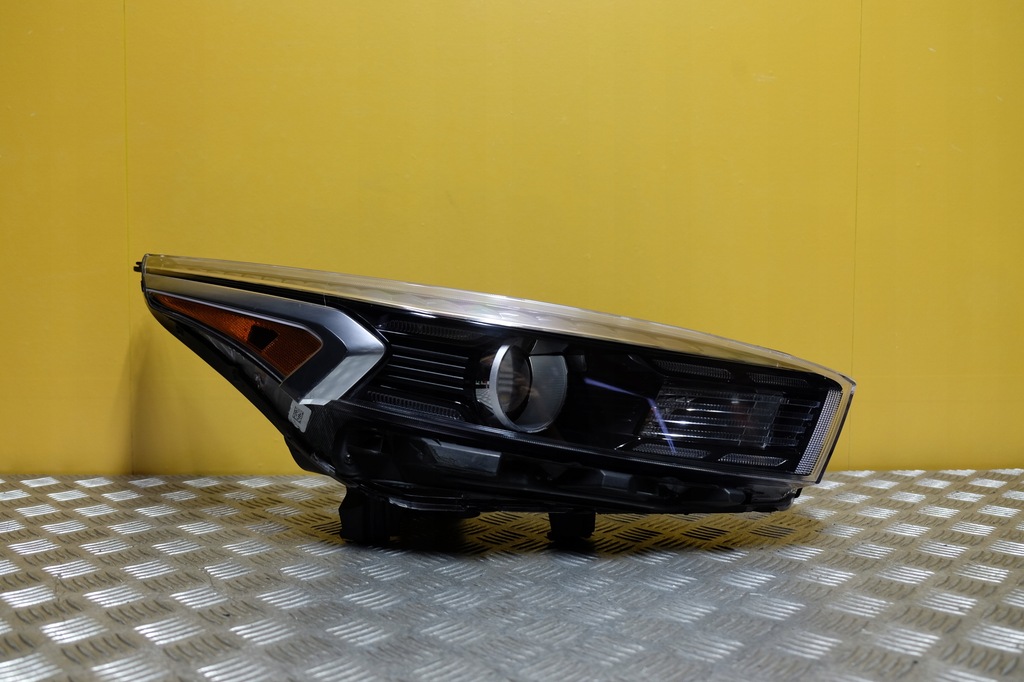 фото №1, Kia cerato forte lift 2021- фара лампа обычная линзованная с led r usa