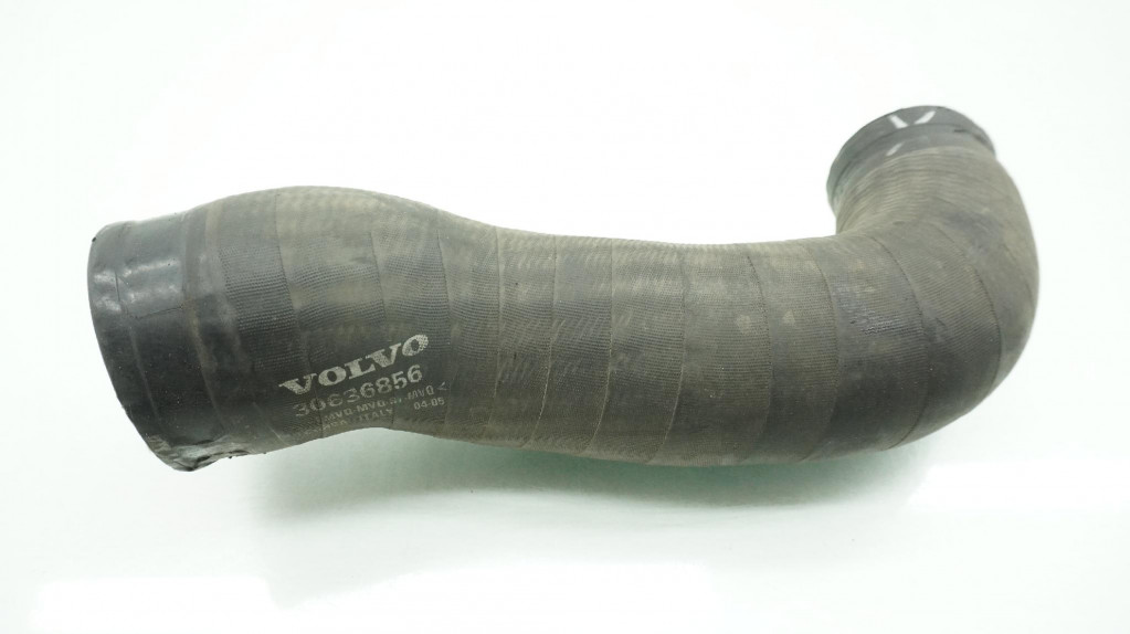 фото №1, Volvo xc90 i 2.4 d5 шланг воздуха 30636856 wa труба d5244t