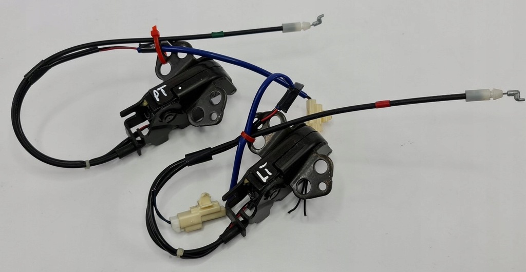 фото №3, Замок дверь задний задняя mazda rx-8