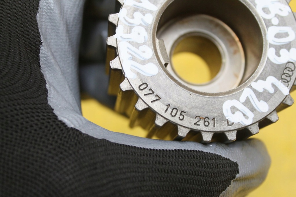 фото №6, Колесо розподільного валу 077105261d a8 d3 4.2 b bfm