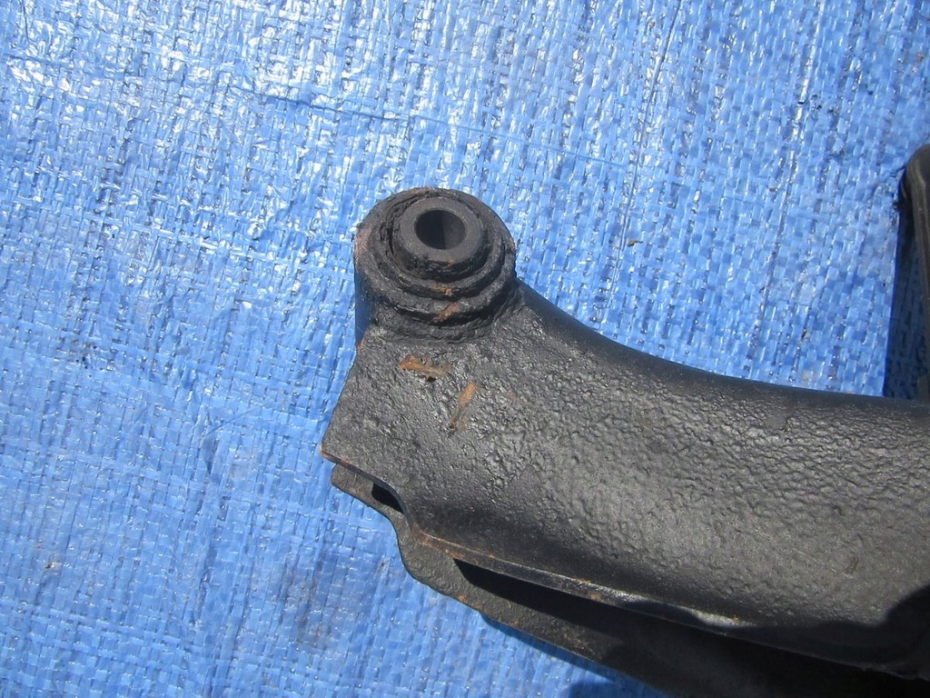 фото №8, Suzuki xl7 2007 рычаг задняя