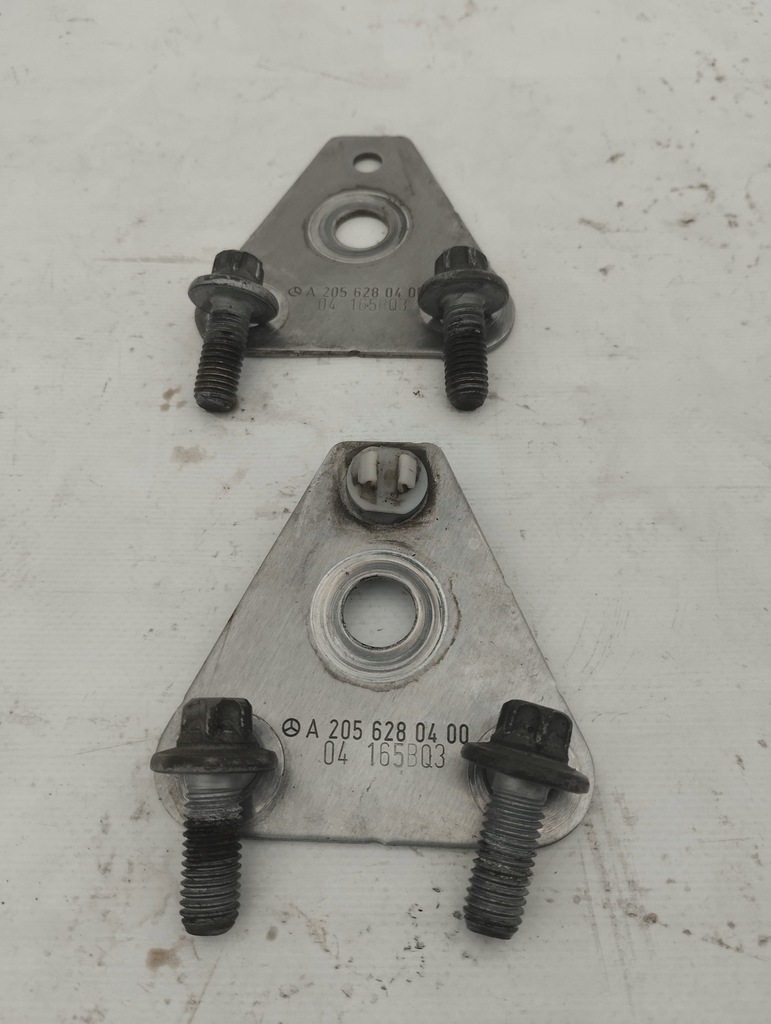 фото №1, Mercedes w205 кронштейн рулевой рейки