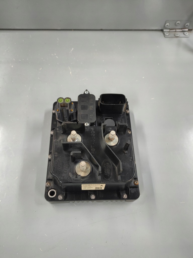 фото №1, Jaguar f-pace модуль керуючий живлення jpla-14f70-ac