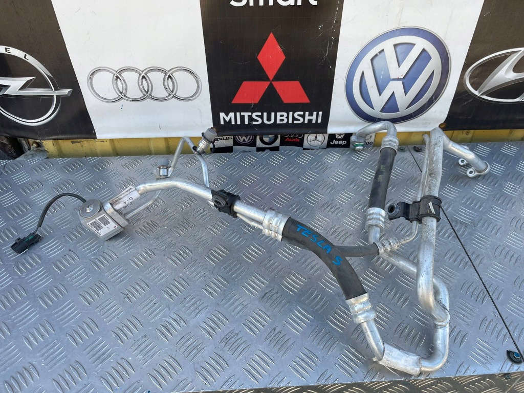 фото №1, Tesla model s шланг кондиционера 1019544 1037962