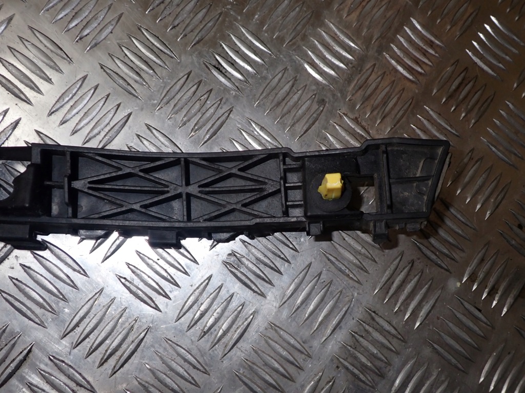 Кронштейн  бампера правий задні kia sportage iv 2018r 1.6 wd 86614-f1000 10794 Недорого