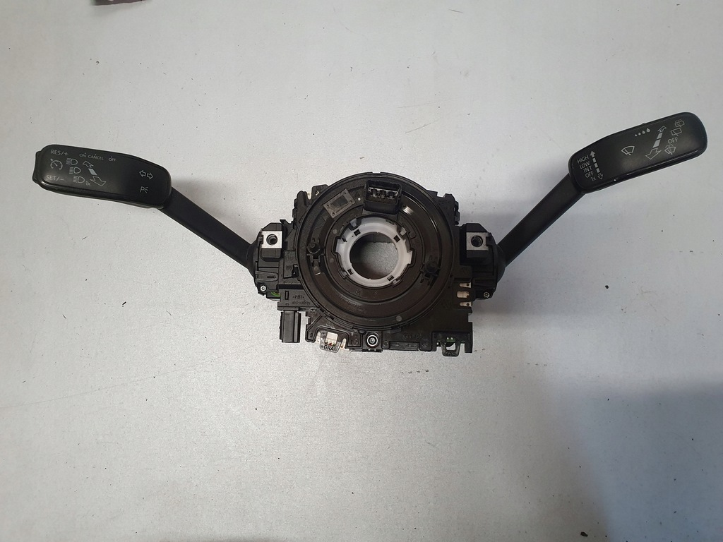 фото №1, Переключатель комбинированный volkswagen оригинальный номер 5q0953507ac