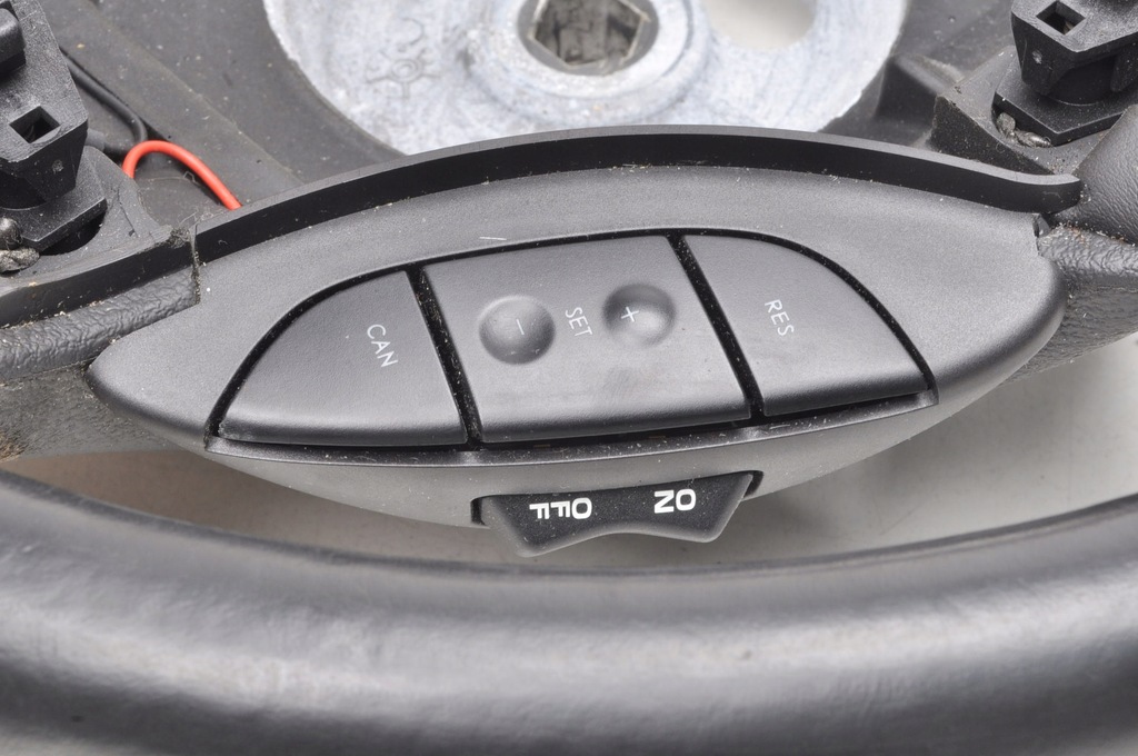 фото №12, Aston martin db9 воздуховод кожаный d2r3a