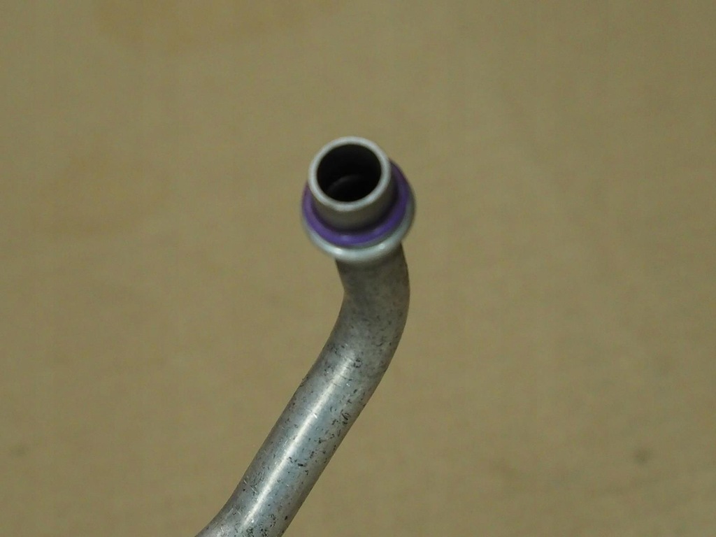 фото №6, Шланг кондиціонера audi a8 d3 6.0 w12