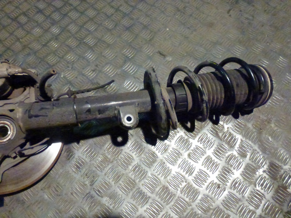 фото №6, Поворотный кулак амортизатор правый перед fiat 500l