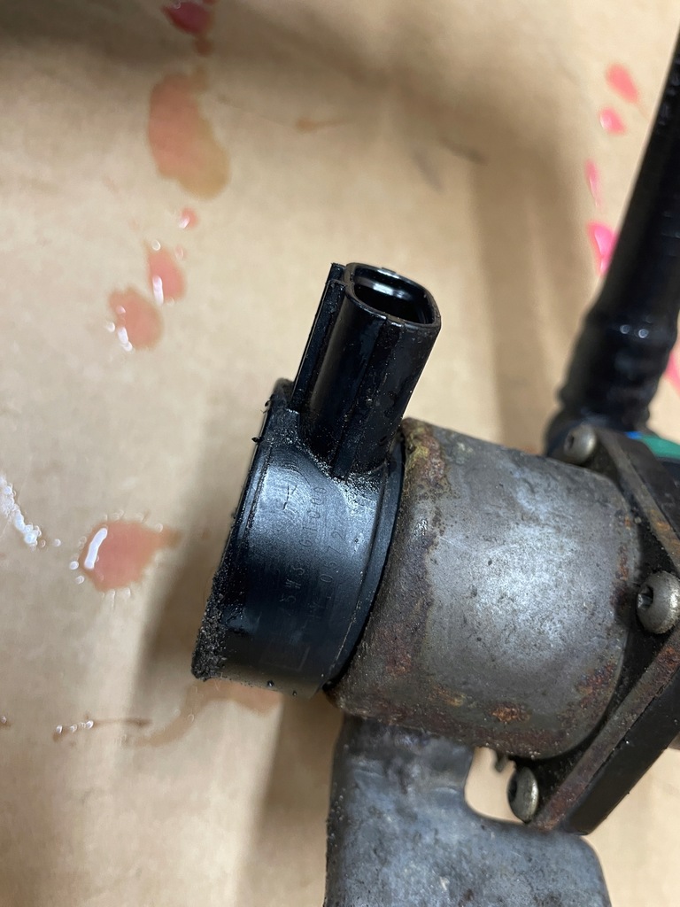 фото №8, Kia ev6 ioniq 5 клапан trójdrożny 375w3-gi000 з трубками шлангами