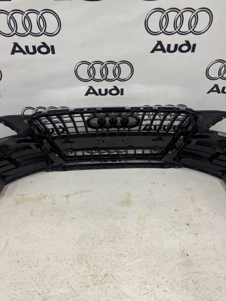 Audi q5 8r рестайлінг  2012-2016 бампер передній 4x pdc омивачі звичайний оригінал Недорого