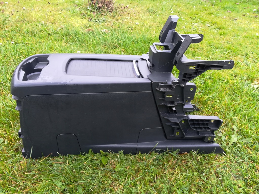 фото №1, Peugeot 5008 тунель середній