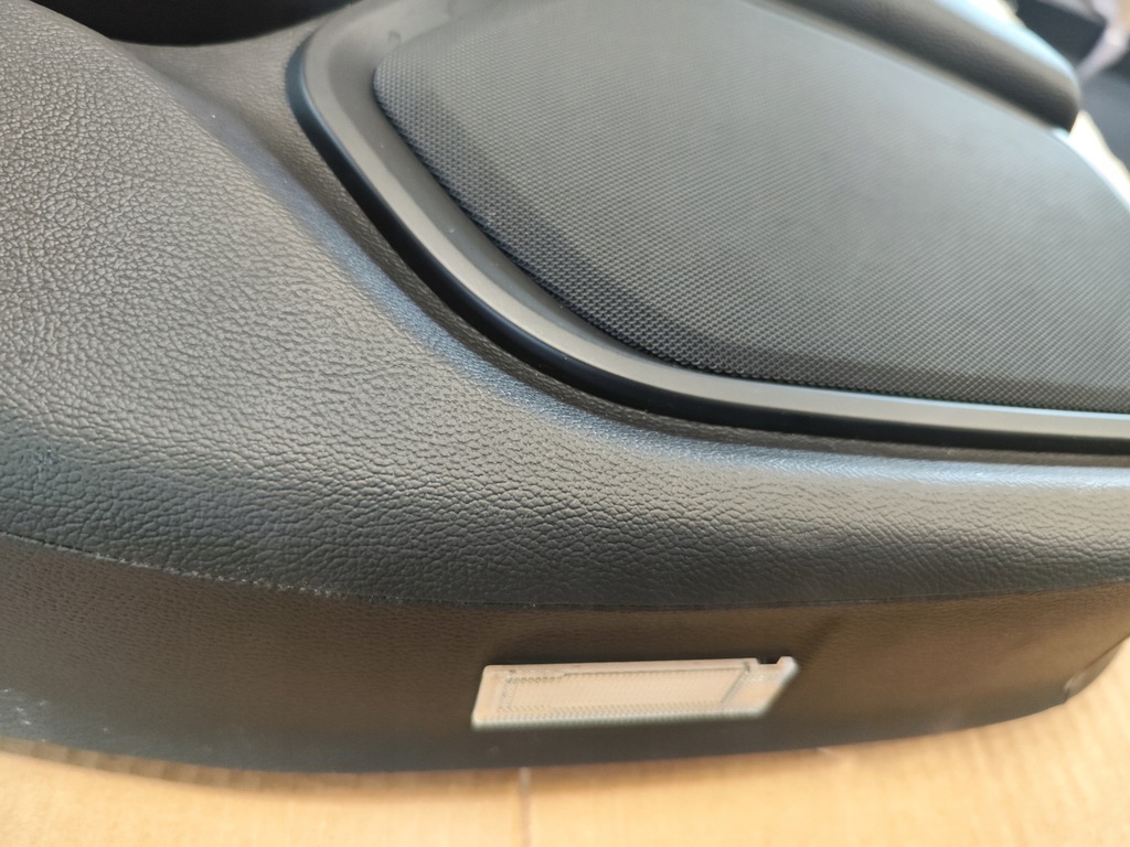 фото №9, Обшивка двері задня лівий чорний maserati ghibli 2016