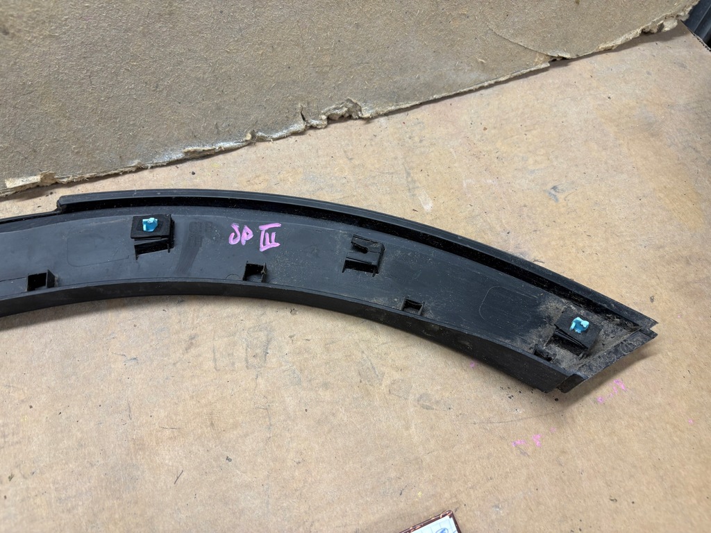 фото №9, Молдинг крила лівий задня kia sportage iii