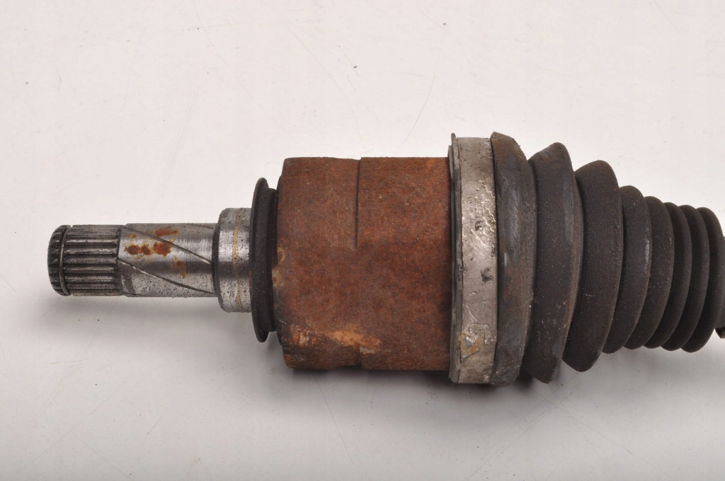 Opel adam corsa f 1.2 12v 101 km приводной вал правая длинная 13149829 Недорого