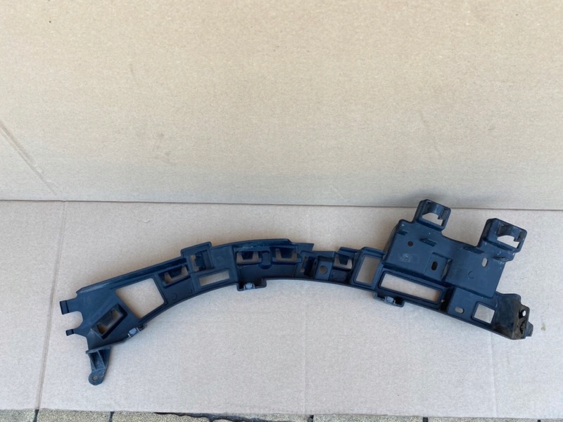 фото №2, Peugeot rifter berlingo iv направляющая бампер левый задняя