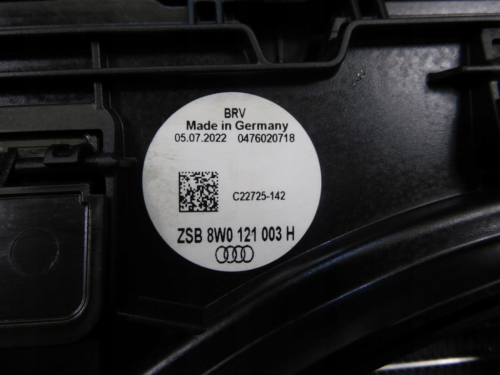 Audi q7 4m рестайлінг  s line перед бампер фари капот ремінь led ксенон в Україні