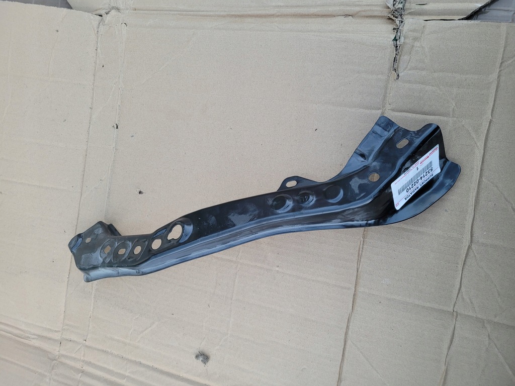 фото №1, Панель фари поперечина перед передній правий toyota corolla e21 sedan