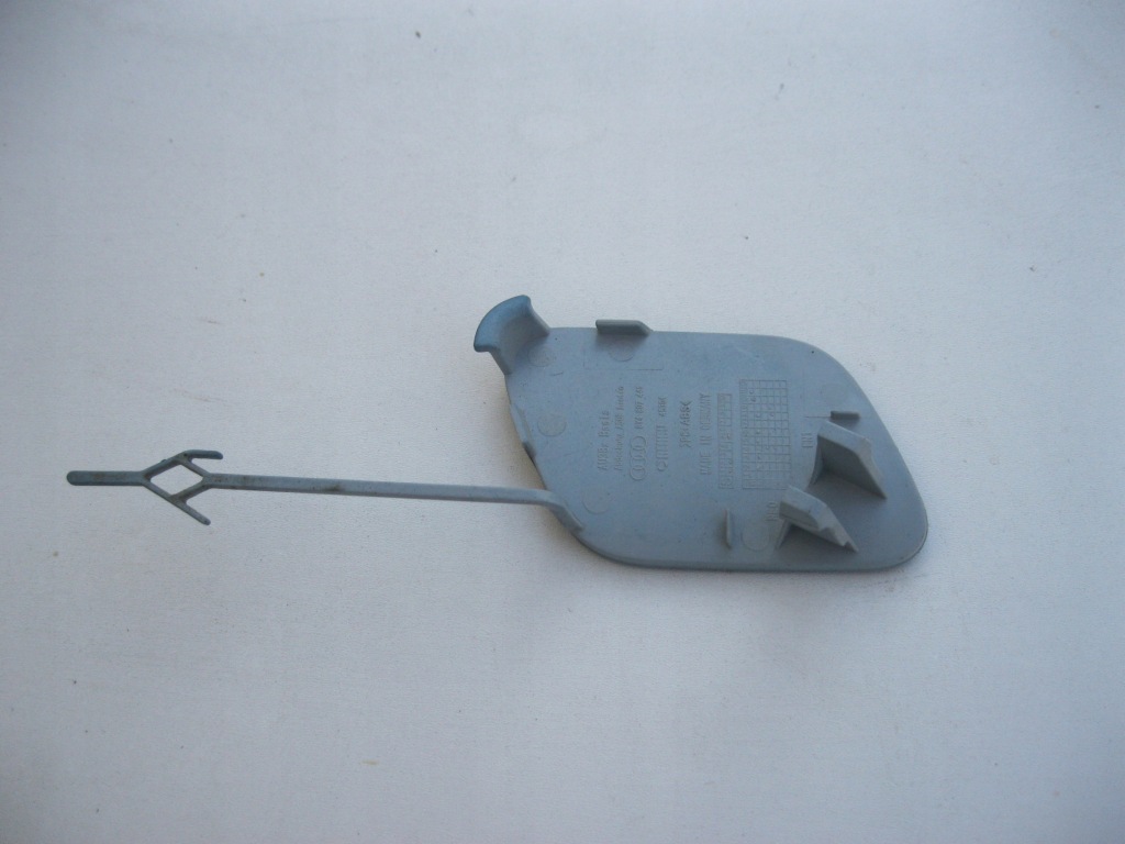 Заглушка фаркоп бампера задня audi a3 20-22 Ціна