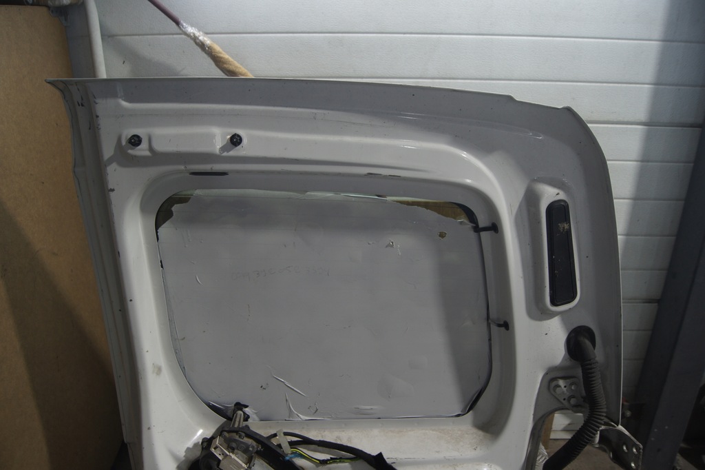 фото №11, Дверь левая задние крыло berlingo ii