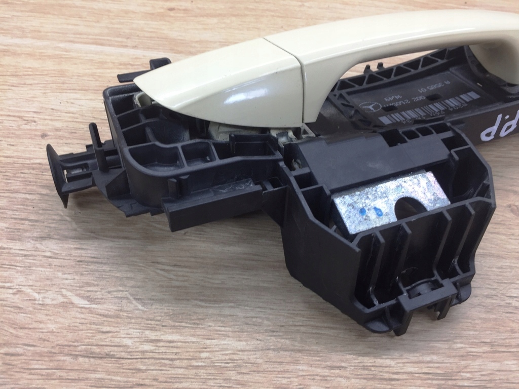 Mercedes gla w156 ручка наружная правый задний в Украине