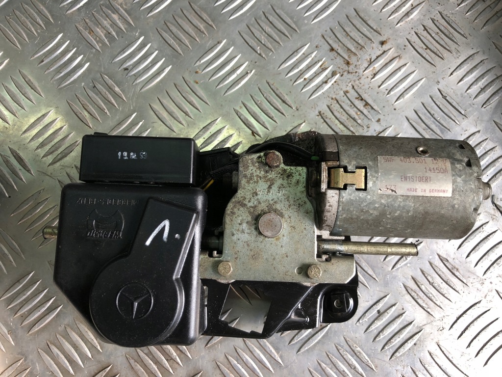 фото №1, Mercedes s w140 моторчик люк