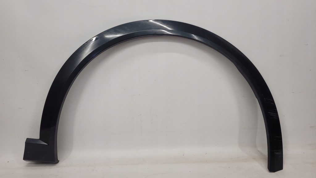 фото №1, Audi e-tron 4ke молдинг крила права перед