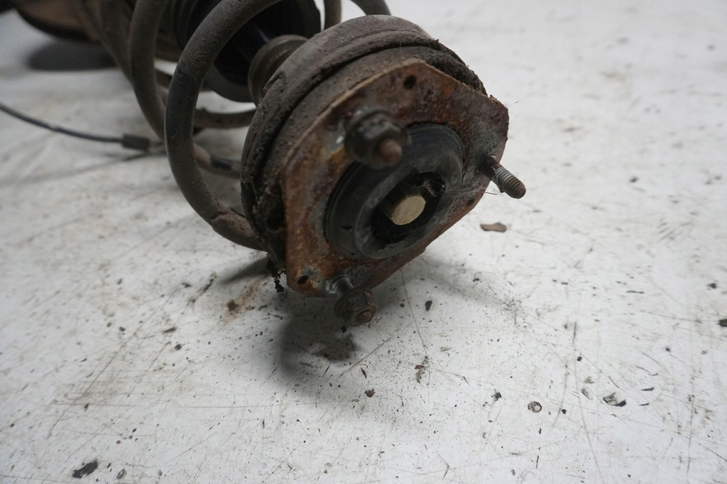 фото №9, Mazda 2 ii de 07-14 амортизационная стойка поворотный кулак амортизатор суппорт правая df7134700g