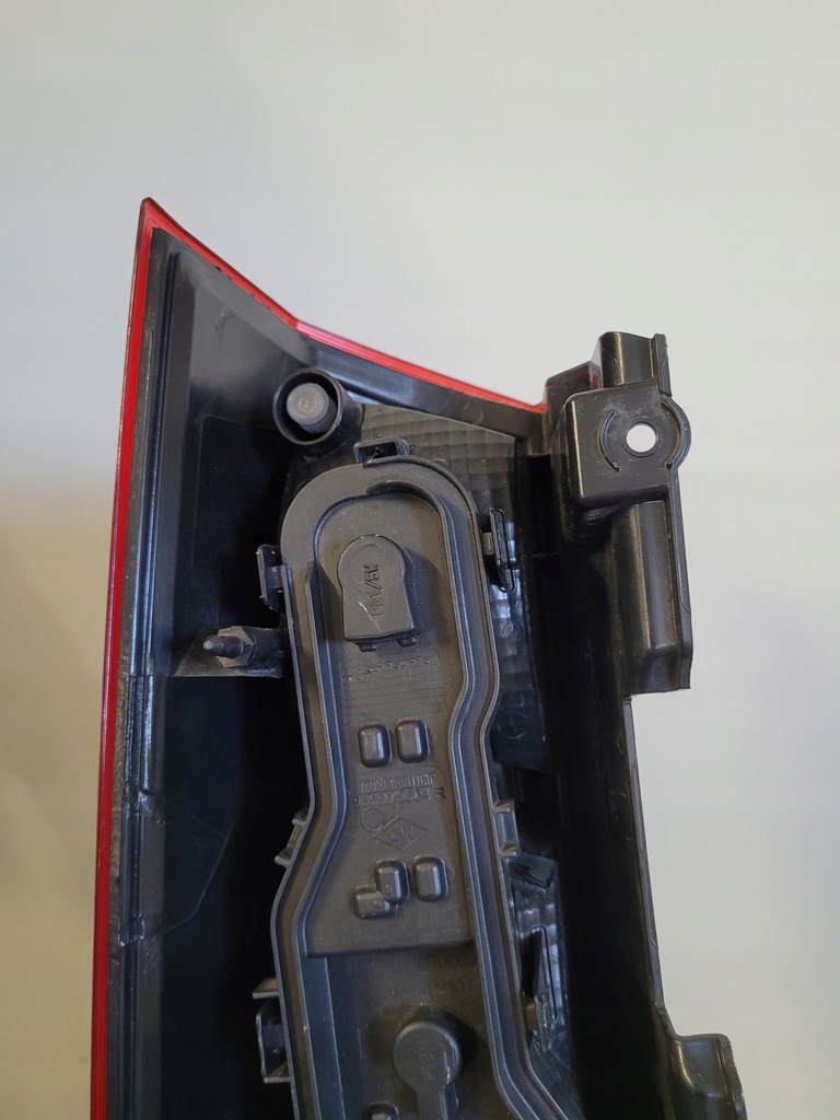 фото №7, Dacia dokker лампа задняя правый задняя правая 265509604r oem оригинал комплектная