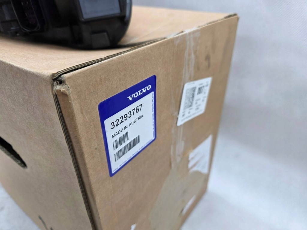 Volvo xc40 рестайлінг  америка ameryka фара перед правий ліва full led base нова Недорого