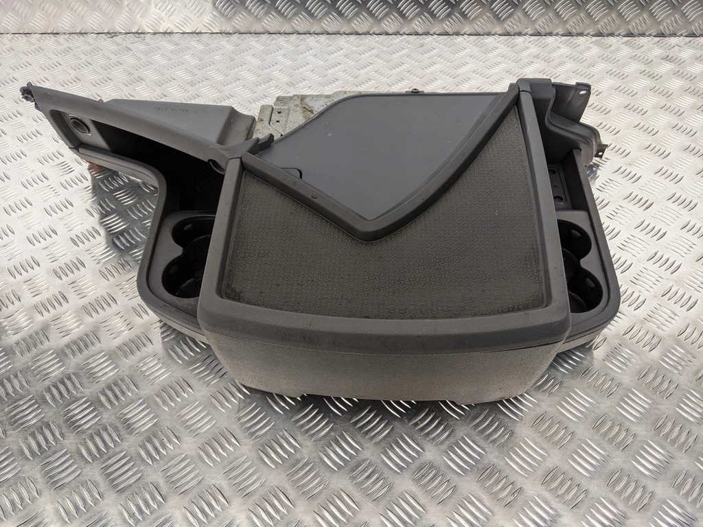 фото №1, Консоль полка приборная панель scania r