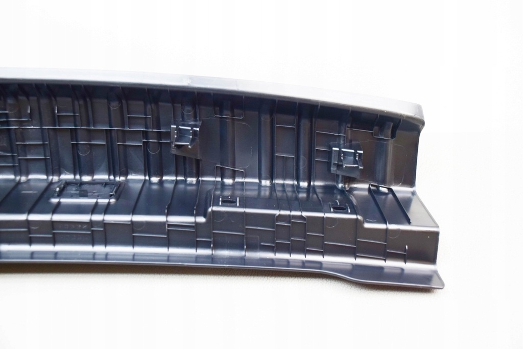 фото №7, Захист замка кришки bmw f40 7448213 1.5l бензиновий 103kw 2020