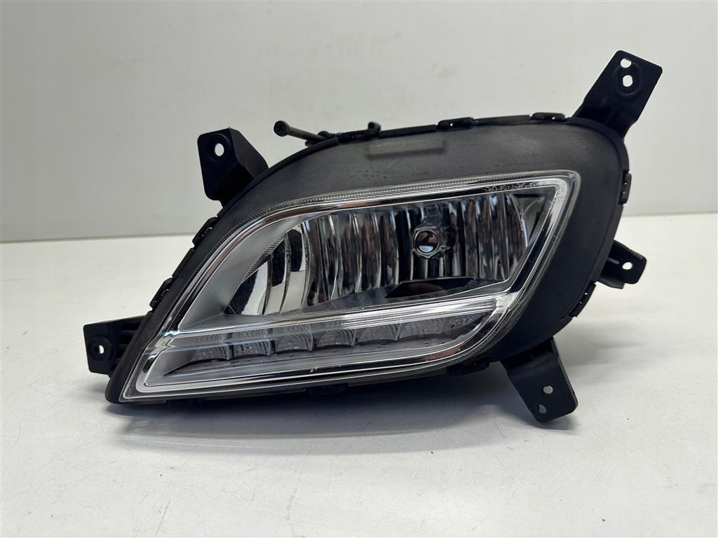 фото №1, Kia niro 16-19r. правое свет drl led org.