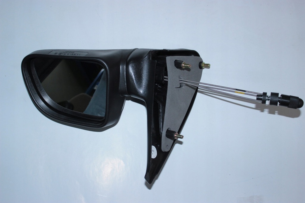 фото №1, Renault clio i 1990-1994 зеркало правое механический