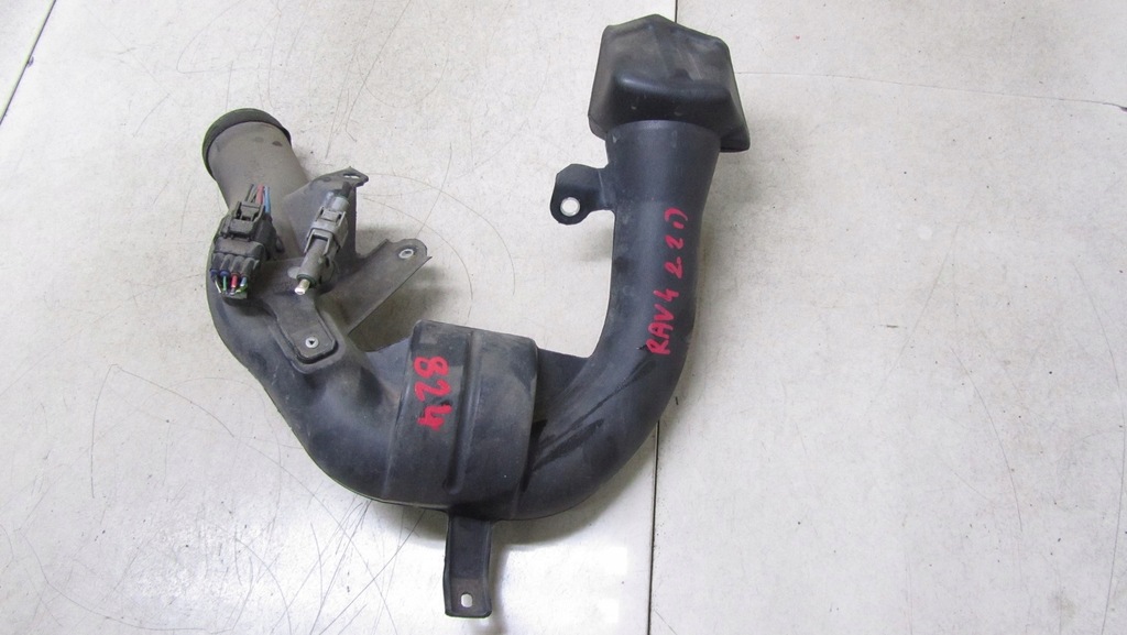 фото №1, Toyota rav-4 iv 2.2 труба шланг повітря 12-16