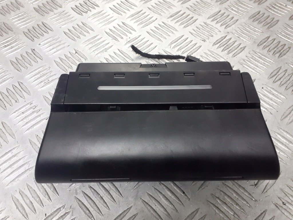 фото №1, Попільничка audi a4 b5 8d0857951g