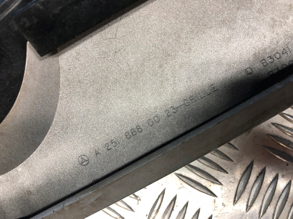 фото №12, Mercedes w251 long 05- решётка радиатора решётка радиатора радиатора a2518880023