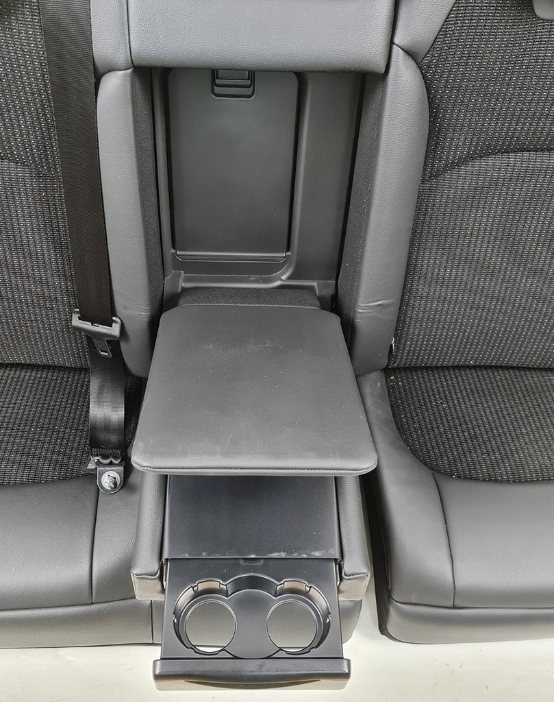 фото №8, Заднее сиденье задняя задняя citroen c5 iii x7 kombi