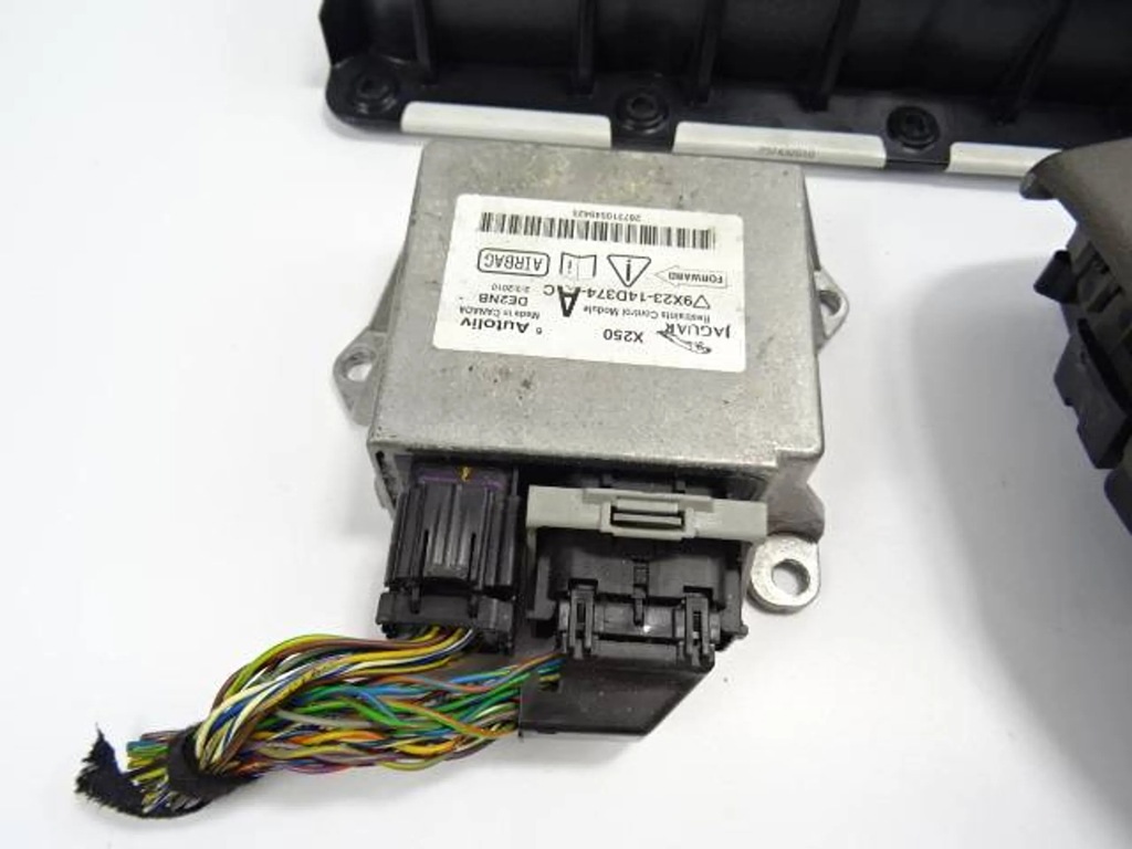 фото №5, Подушки безопасности ремни kpl. jaguar xf x250