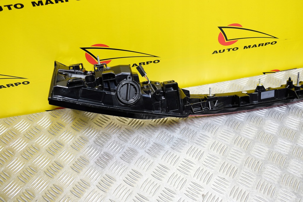 фото №12, Lexus nx 2022 2023- накладка крышки лампа задняя led usa