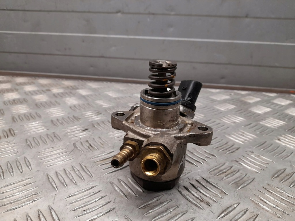 фото №6, Audi a8 s8 d4 4h 2015 насос упорскування wysokiego тиску