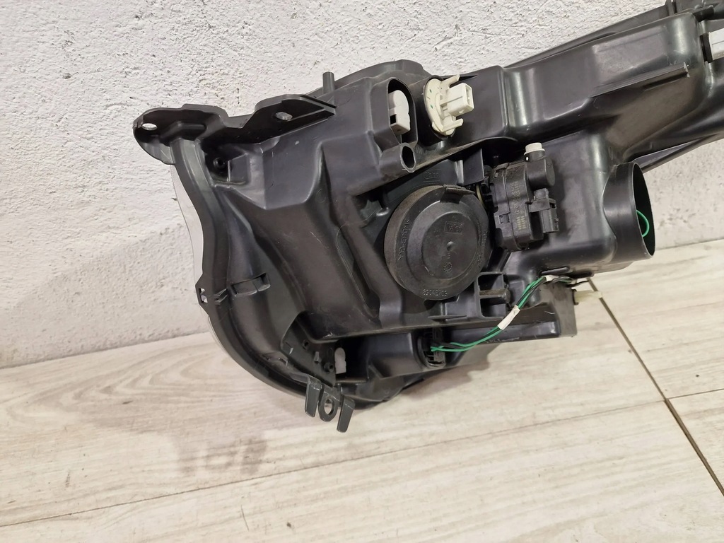 фото №9, Лампа права фара citroen c1 14-