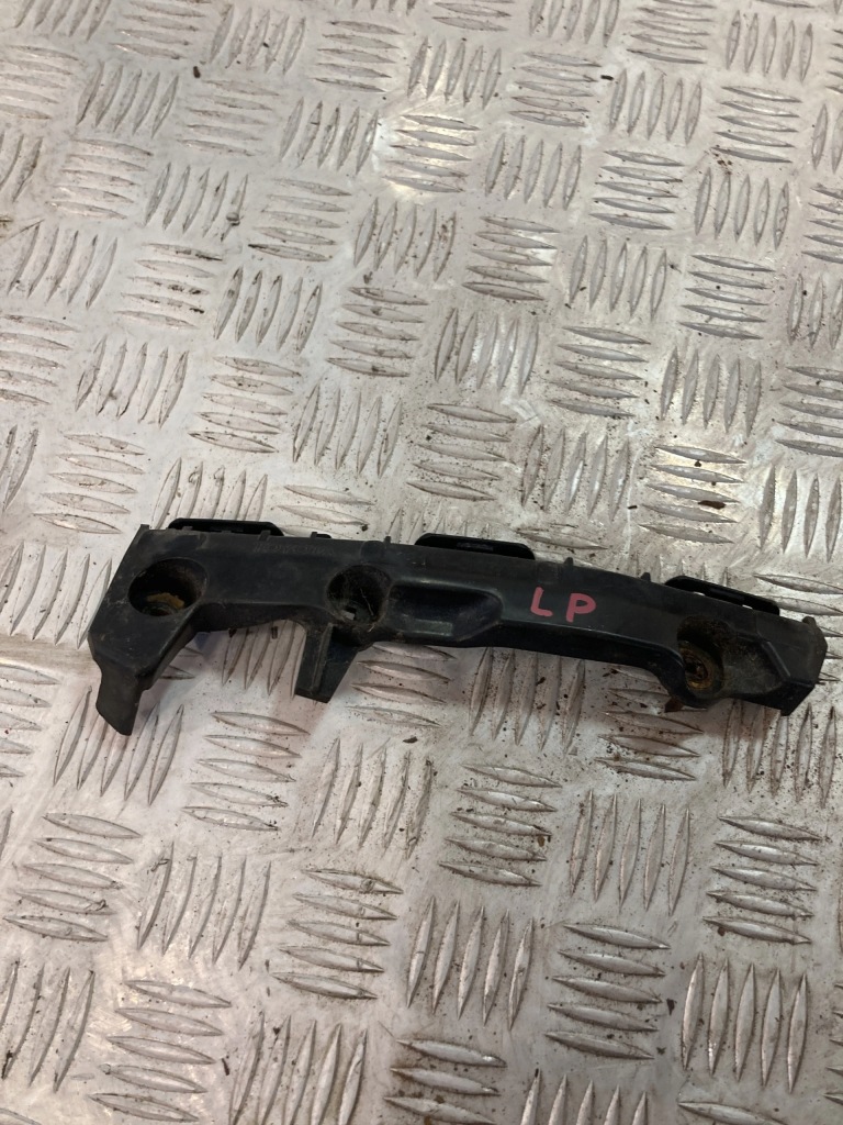 фото №1, Напрямна бампера лівий перед toyota hilux vii 05-15