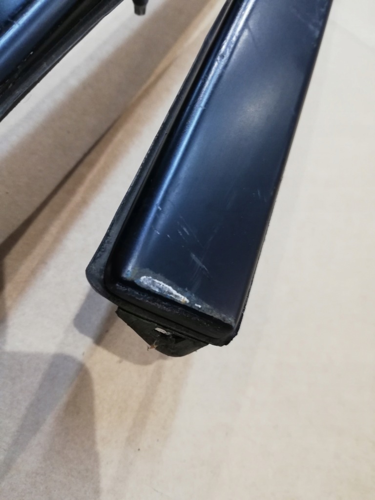 Bmw 5 f11 комплект рейлінги дахові чорні в Україні