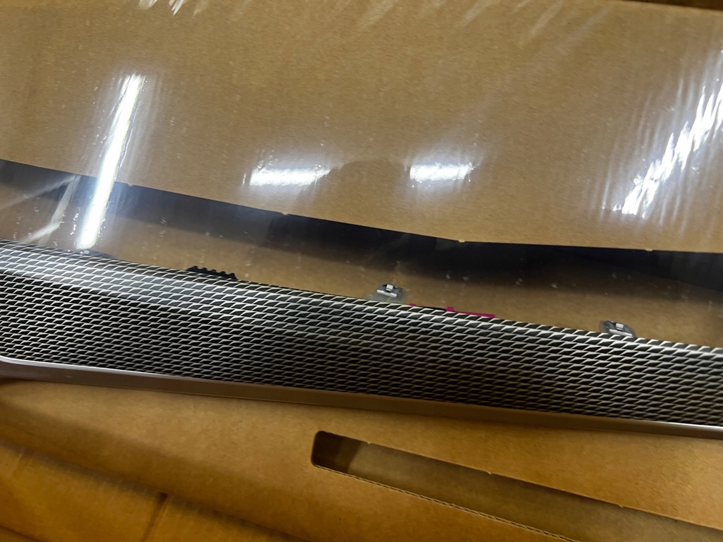 фото №6, Молдинг dekor консолі панелі alu tetragon bmw 2 g42 3 g20 4 g26 g82 nowa oem